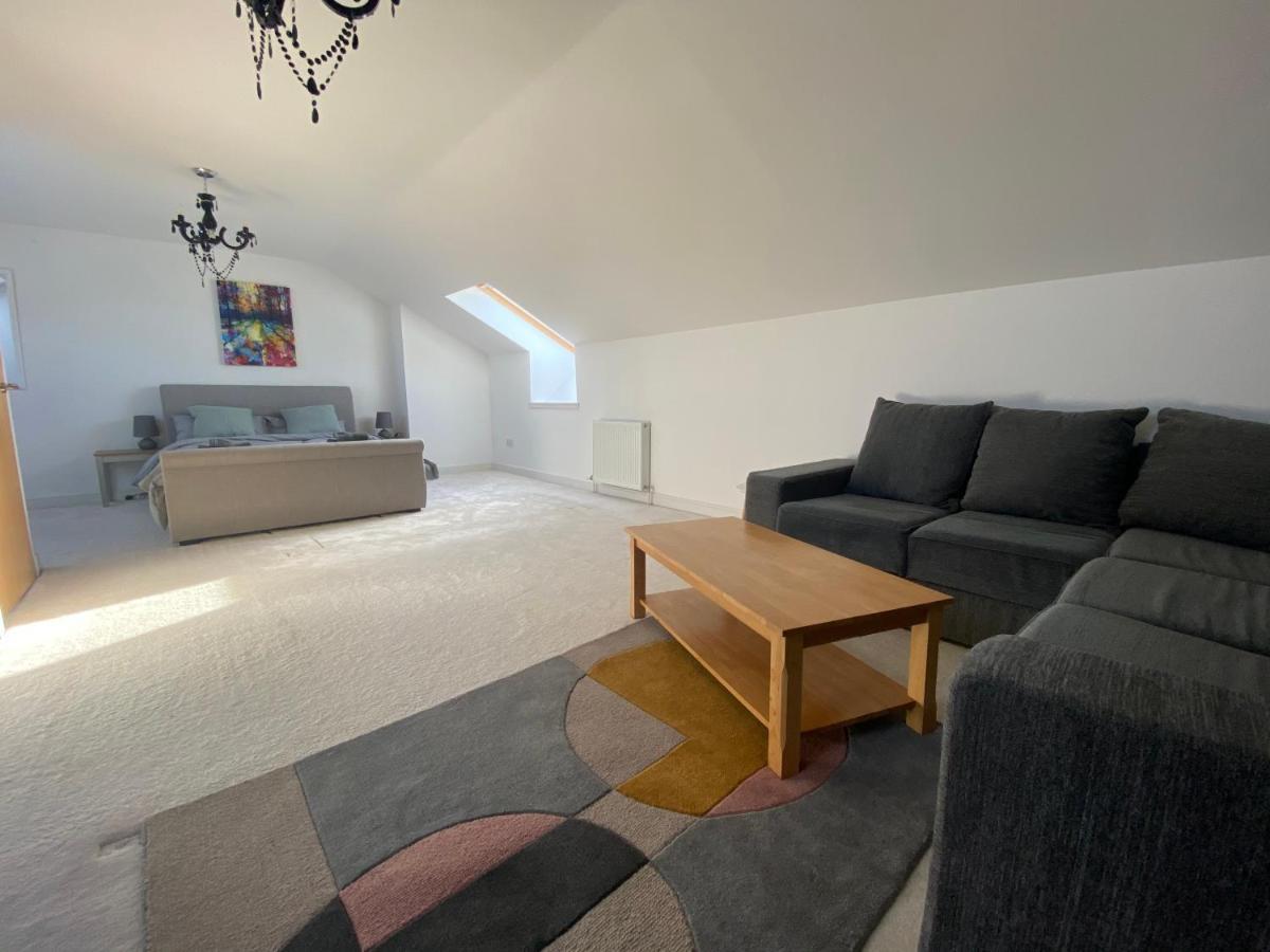The Duplex Nairn- Spacious 3 Bedroom With Sunny Balcony エクステリア 写真