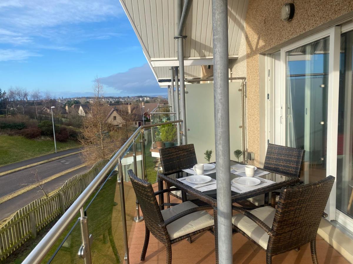 The Duplex Nairn- Spacious 3 Bedroom With Sunny Balcony エクステリア 写真