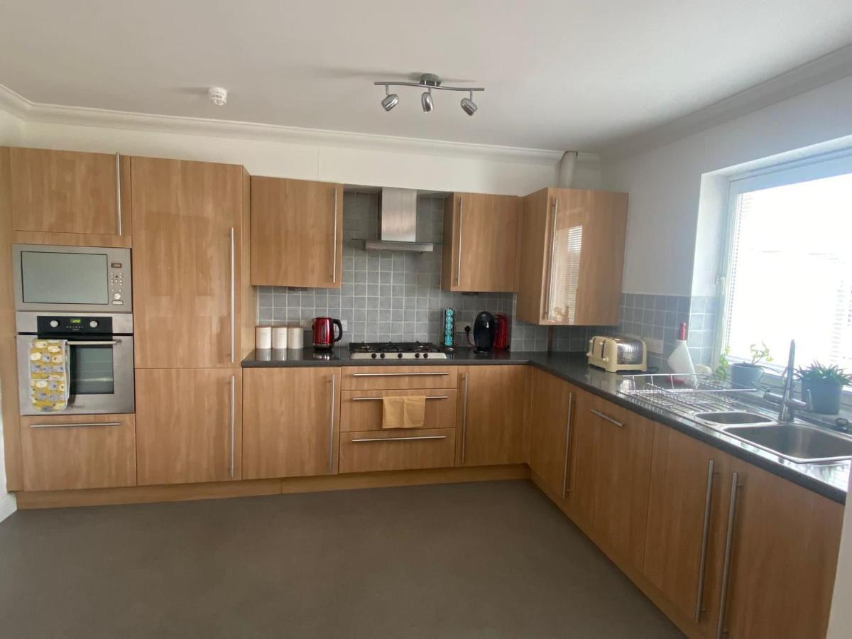 The Duplex Nairn- Spacious 3 Bedroom With Sunny Balcony エクステリア 写真